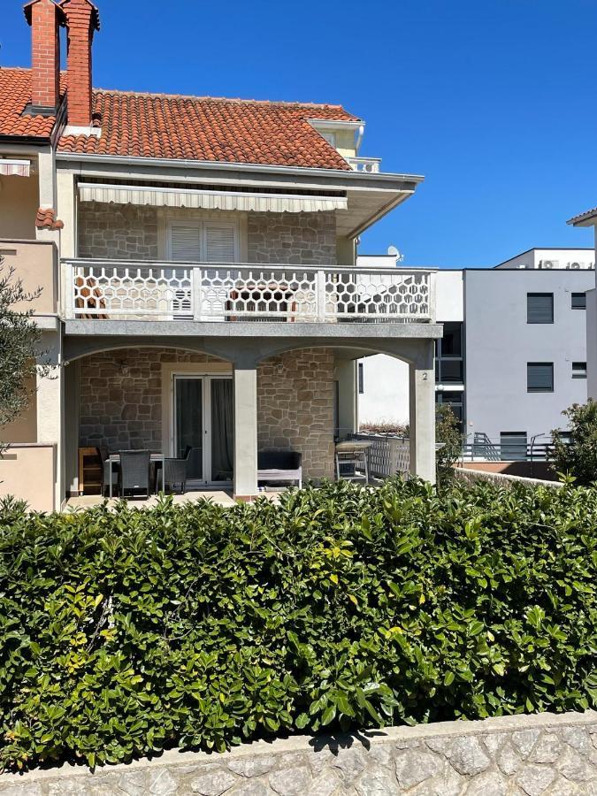 Duplex Appartment Luna Krk Town Eksteriør bilde